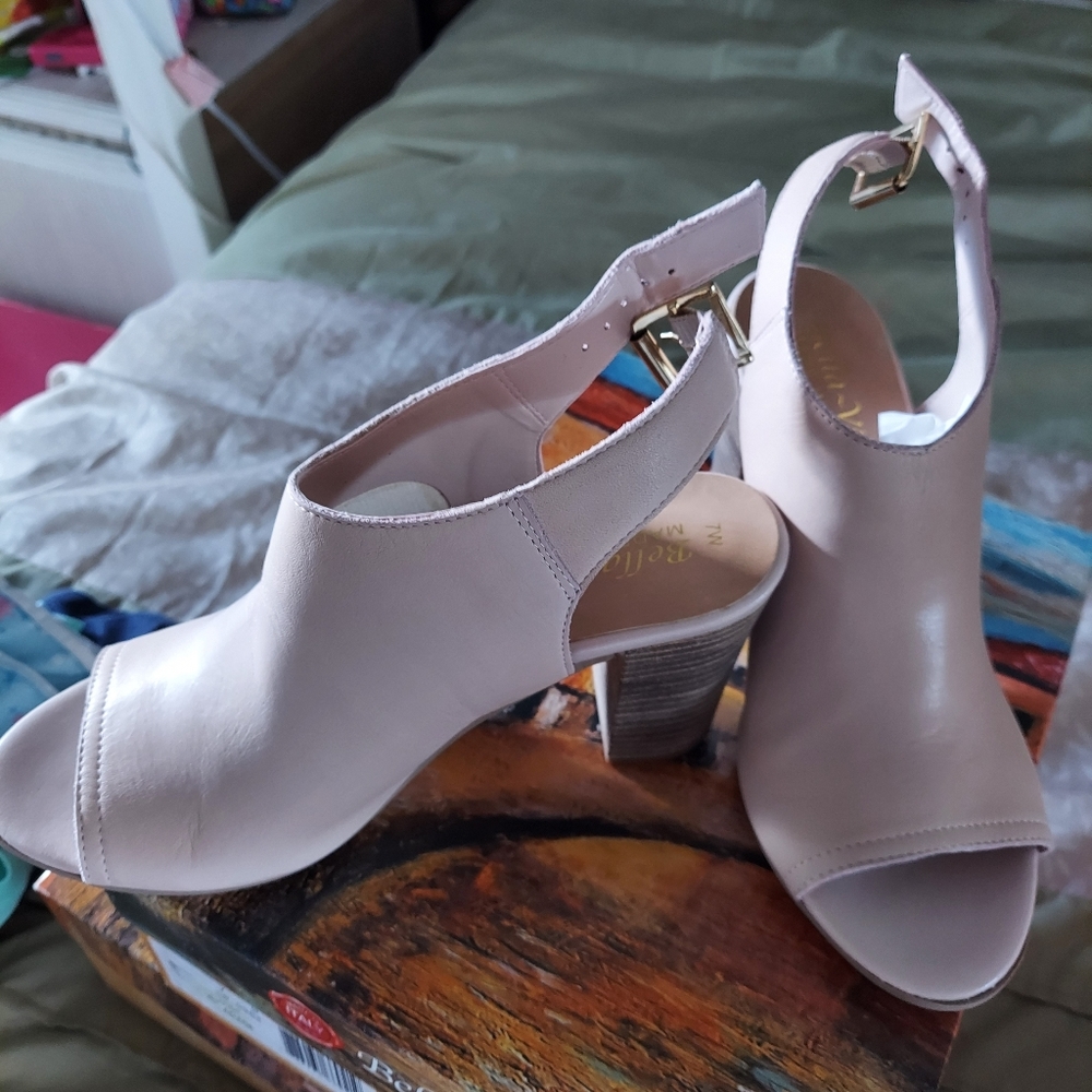 Bella Vita Leather Open toe Shoes